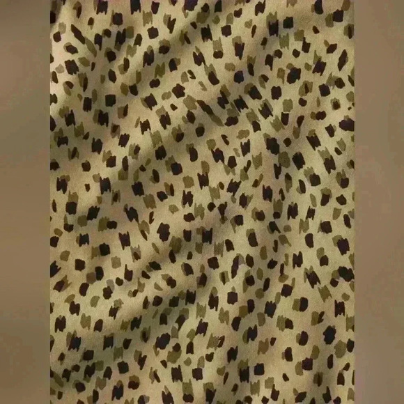 NWT Fabletics Oasis High Waisted Luxe Leggings in Abstract Cheetah Item# 6A - Picture 2 of 11